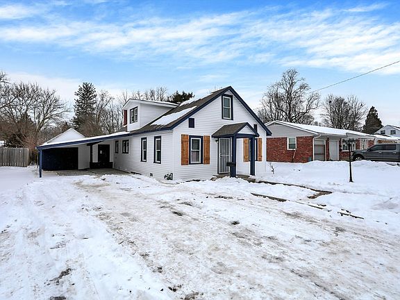 2nd image of 934 N Eaton Ave