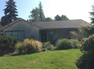 7710 Fairway Dr NE, Seattle, WA 98115