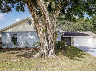 365 Las Palmas St, Royal Palm Beach, FL 33411