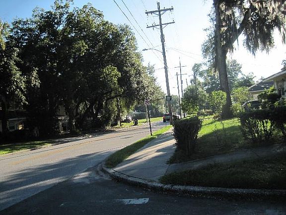 5th image of 2415 Musselwhite Ave