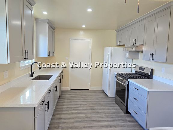 4th image of 326-328 Katherine Ave #3B-2BA