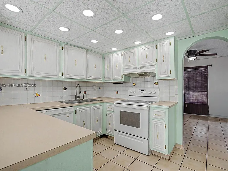 3764 SW 60th Ter #15 — Photo 25