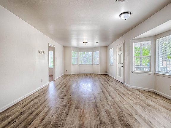 5th image of 4410 Price Avenue