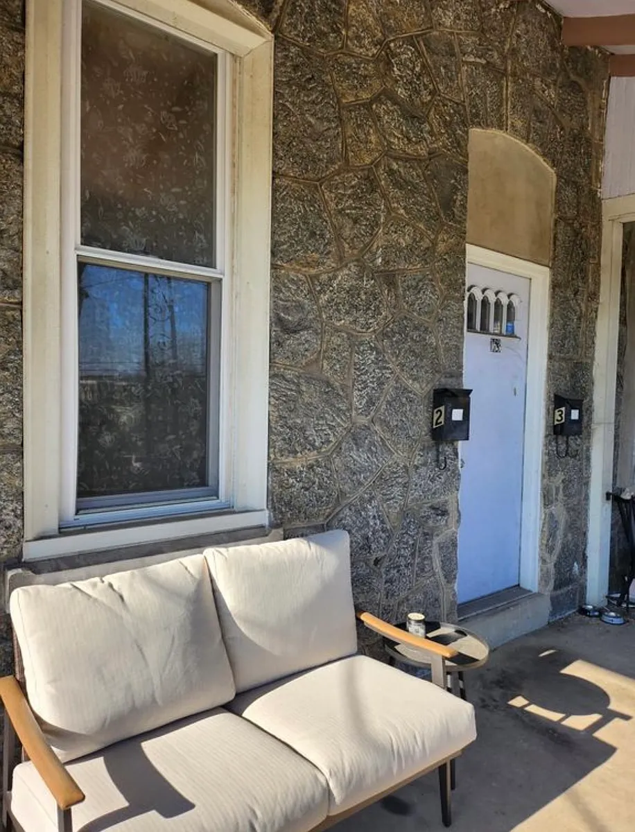 Building Photo - 163 Sumac St #2