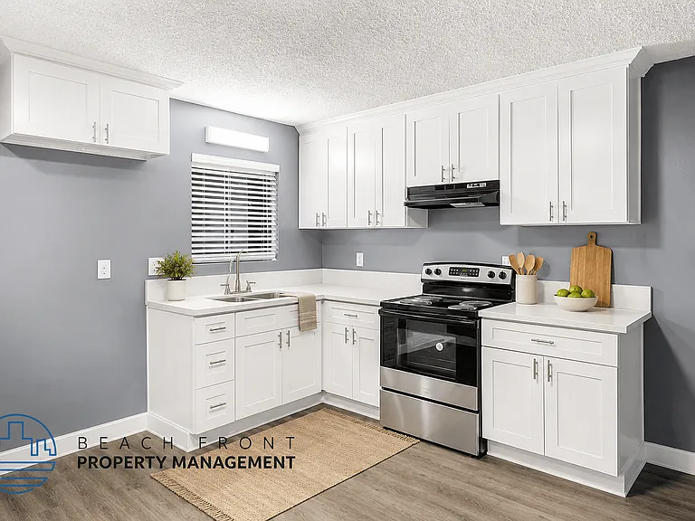 1021 N. Flower St. — Photo 20