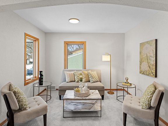 5th image of 326 Faversham Rd