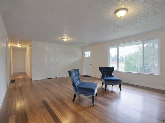 4th image of 10310 NE 43rd Ave