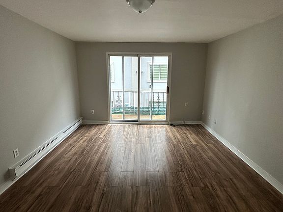 2nd image of 118 Weybosset St APT B4