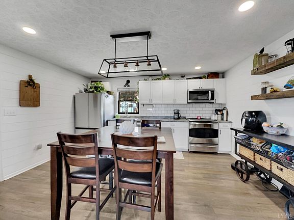 5th image of 621 Briar Cliff Cir
