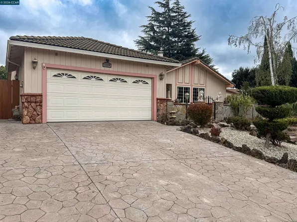 1220 Fascination Cir, Richmond, CA 94803