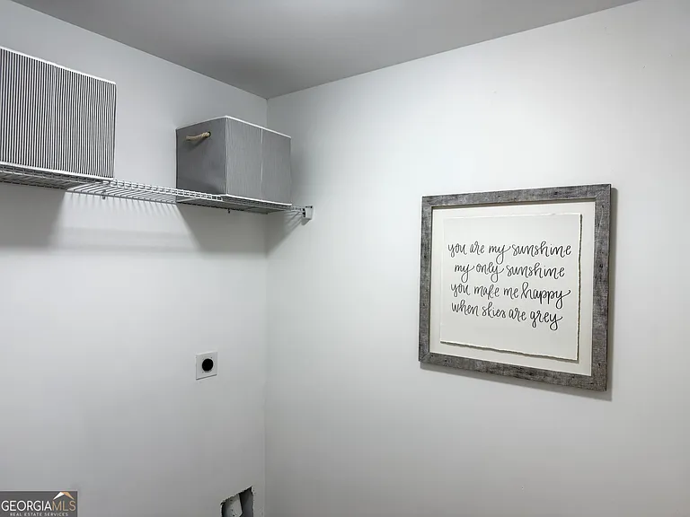 3925 Pine Shore Cir — Photo 17