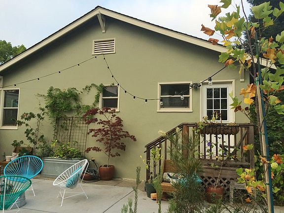 2nd image of 2030 Brown St