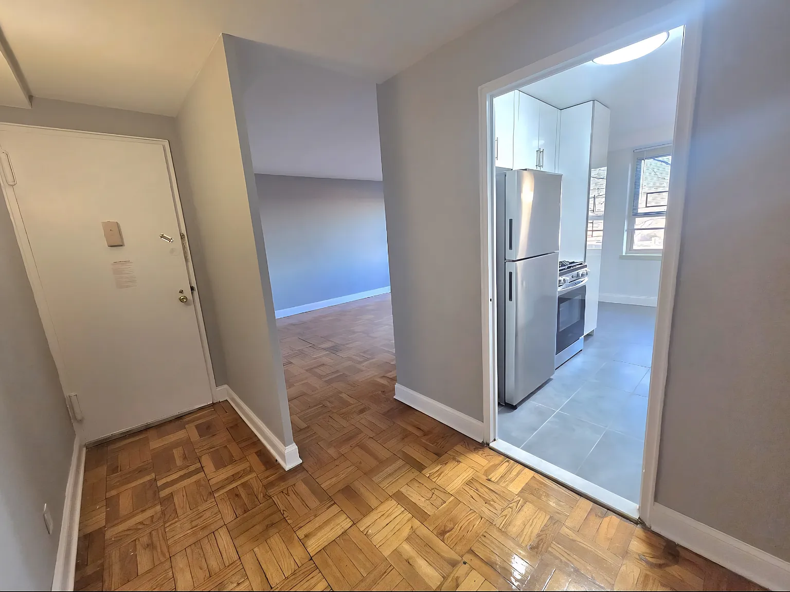 1 bed, 875 sqft, $2,275 — Photo 2