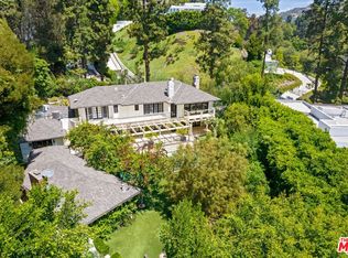 1235 Lago Vista Dr, Beverly Hills, CA 90210