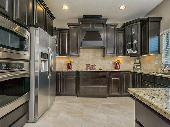 3rd image of 23908 San Giovanni Dr