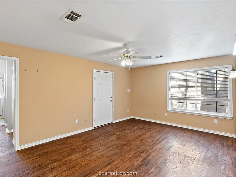 8111 S FM 2038 — Photo 15