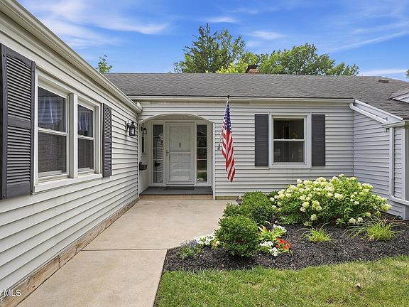 3rd image of 7125 San Benito Dr