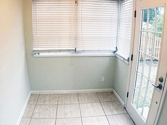 4th image of 5875 Bartram Cir N