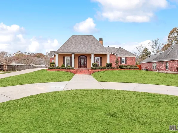 1224 Chariot Dr, Baton Rouge, LA 70816