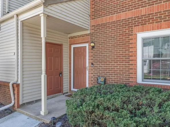 889 Gas Light Ln, Virginia Beach, VA 23462