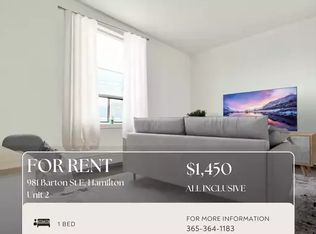 981 Barton St E #2, Hamilton, ON