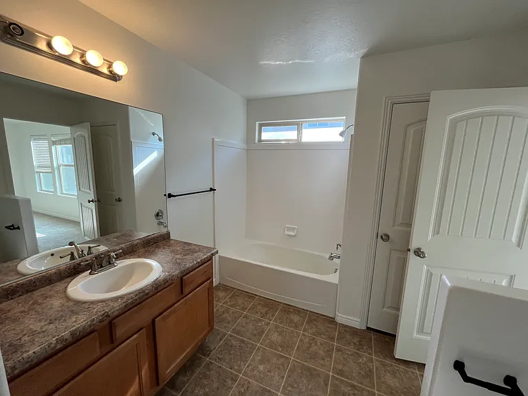 1282 Lily Pad Dr — Photo 17
