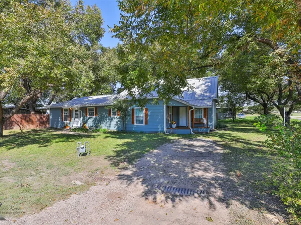 516 S 2nd St, Clyde, TX 79510