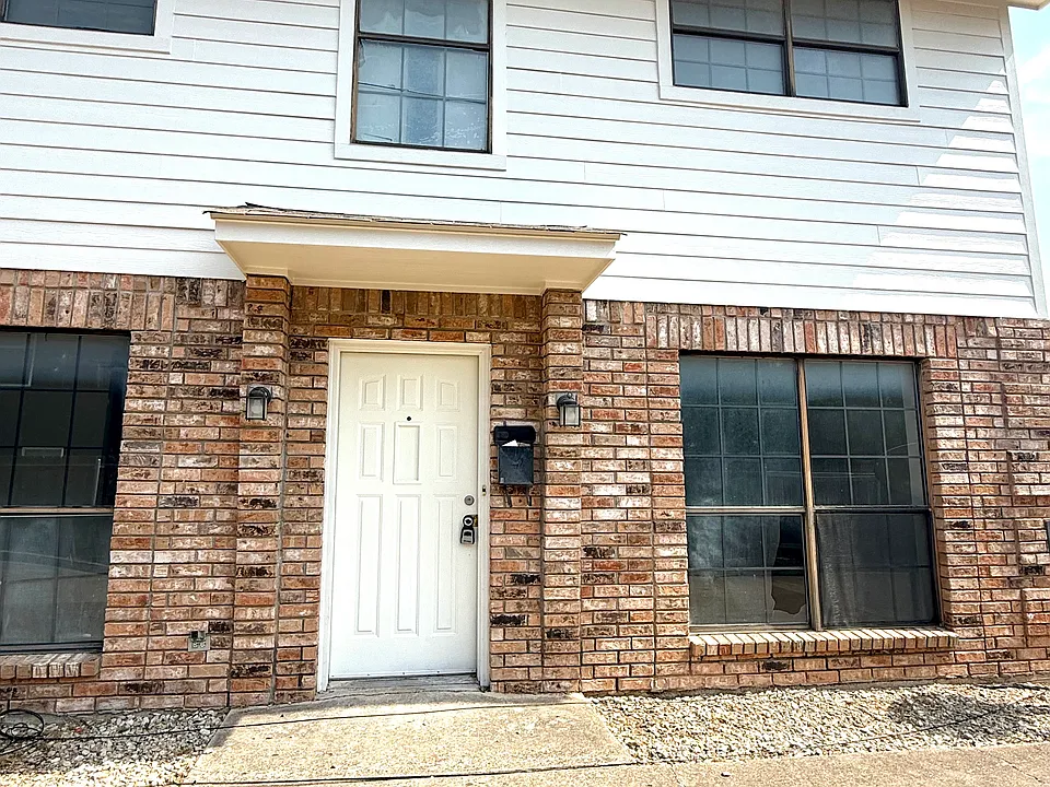 1300 Bagby Ave #3