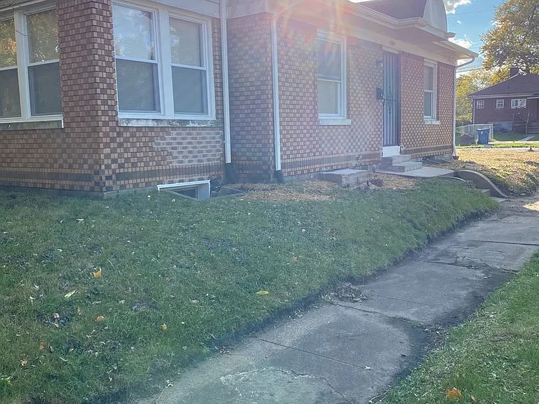 4200 Van Buren St — Photo 2