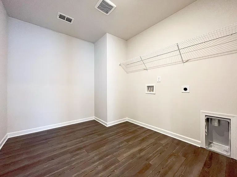 6003 Hickory Creek Ct — Photo 22