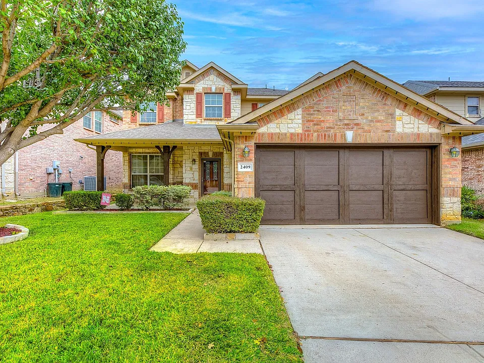 2409 Creek Villas Dr