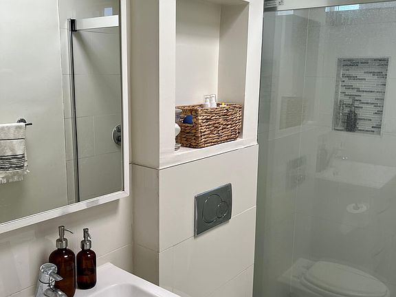 2nd image of 11606 Gorham Ave #6