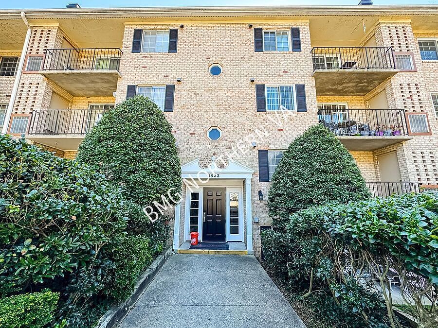 1st image of 1523 Colonial Dr APT 102