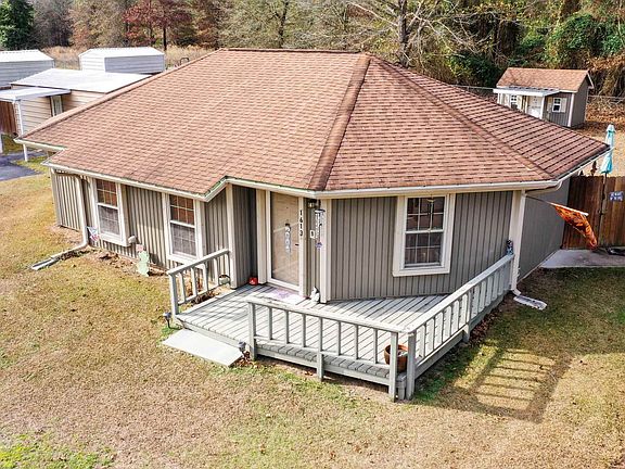 2nd image of 1613 Greenwood Dr