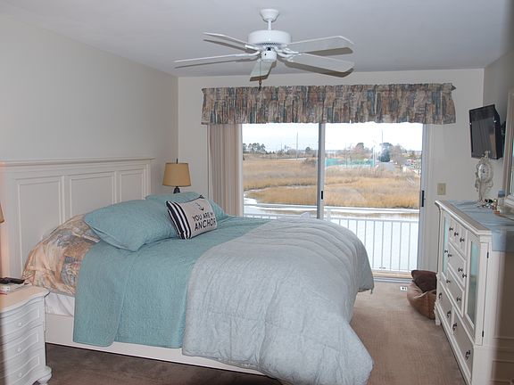5th image of 804 Oyster Cove Dr