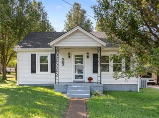 303 Lawrence St, Mount Pleasant, TN 38474