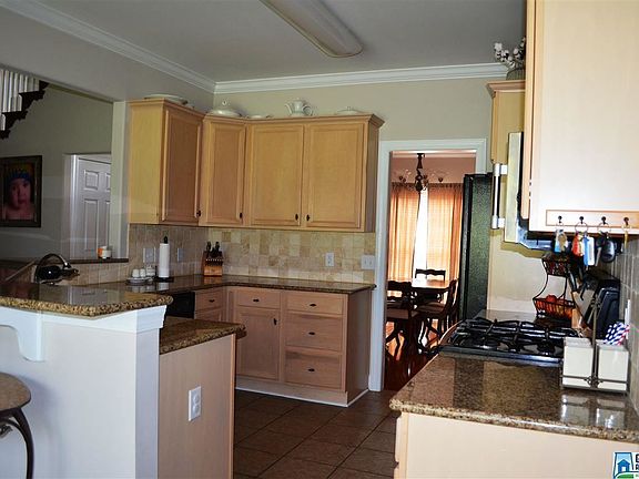 4th image of 8560 Highlands Trce