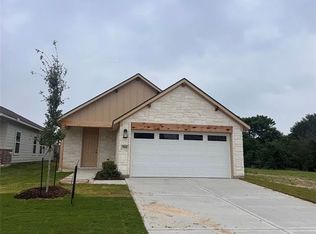 914 Fork Ct, College Station, TX 77845