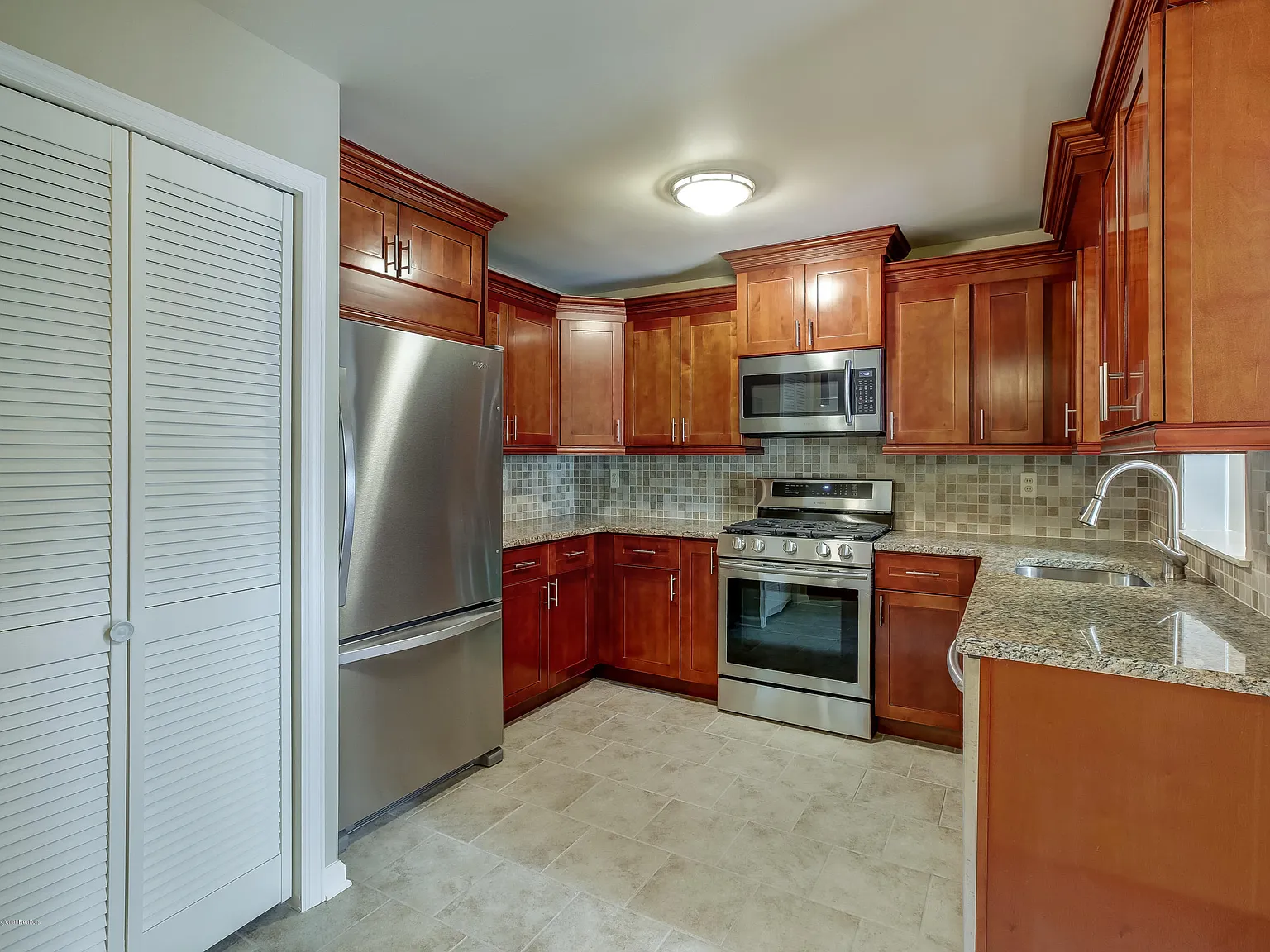 2 bed, 1293 sqft, $3,500 — Photo 2