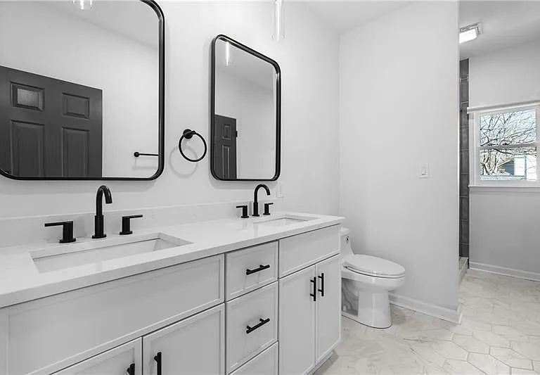 350 Kelson Dr — Photo 41