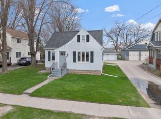 302 N Maple St, Black Creek, WI 54106