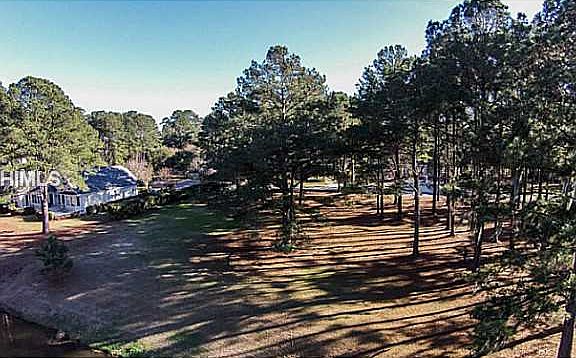 4th image of 151 Belfair Oaks Blvd