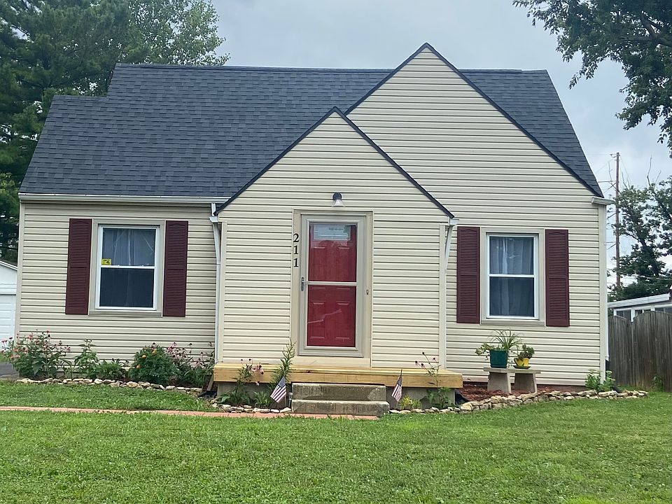 1st image of 211 Larchmont Rd