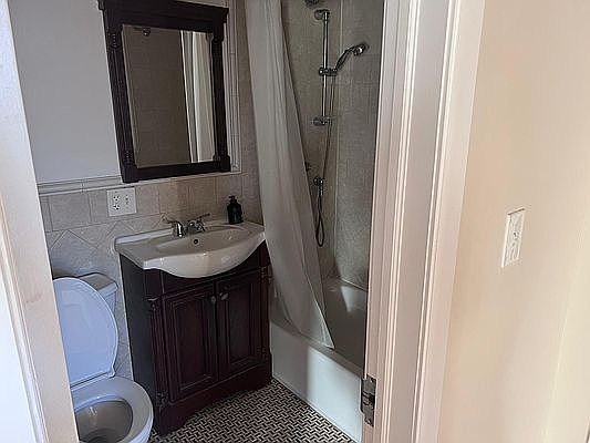 3rd image of 169 Sackett St #2R