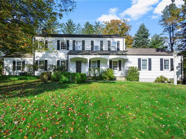 55 Cowdin Circle, Chappaqua, NY 10514