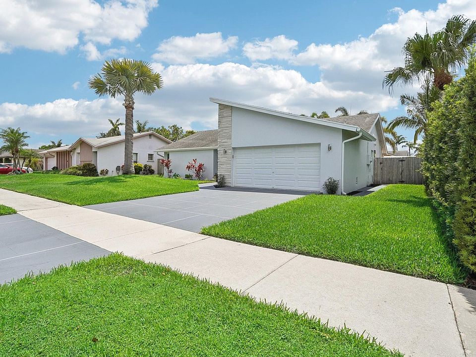 1st image of 1407 SW 24th Terrace
