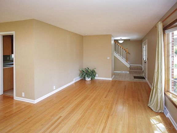 2820 tattersall road-105