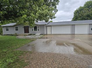 26613 Import Dr, Hinton, IA 51024