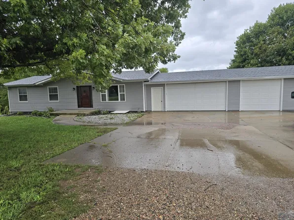 26613 Import Dr, Hinton, IA 51024