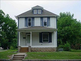 2nd image of 440 College Ave